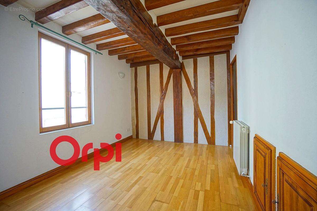 A vendre maison de ville actuellement LOUÉE, en centre-ville de BERNAY - photo 5