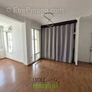 Appartement T2 idéalement situé - 44 m² 1 - Appartement à CREIL