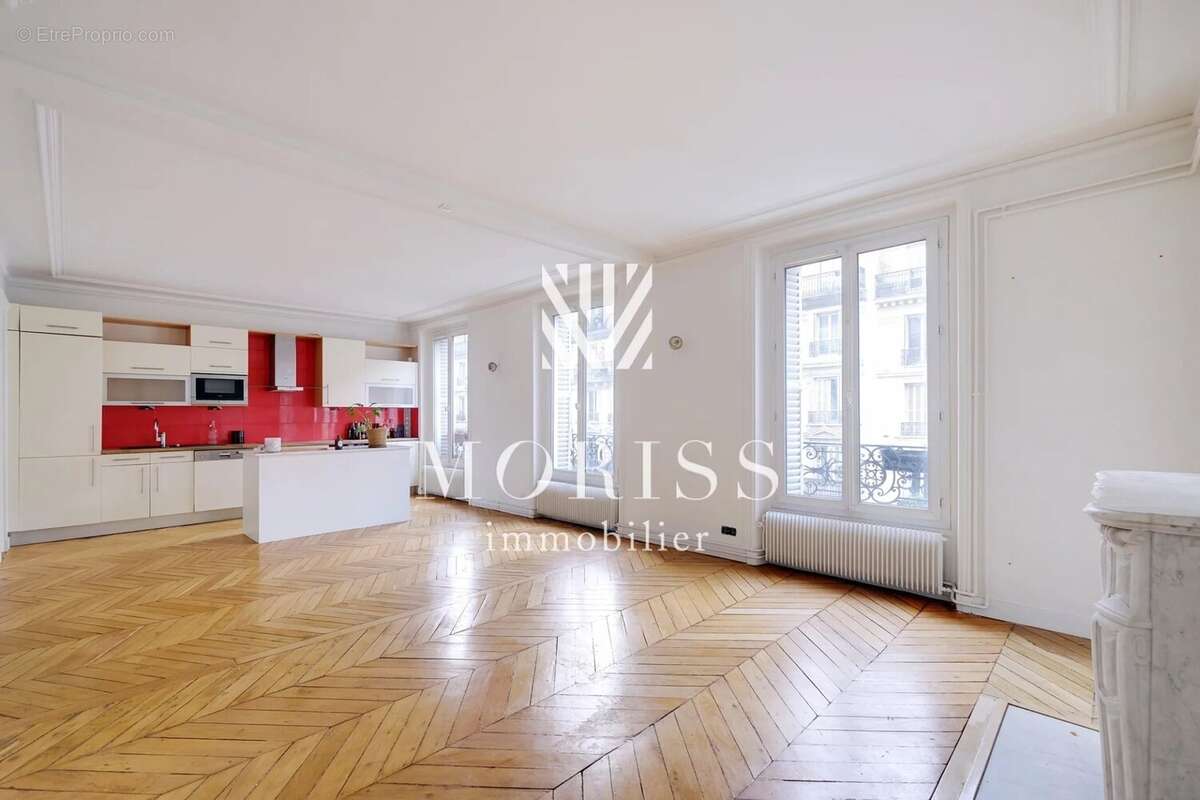 Appartement à PARIS-10E