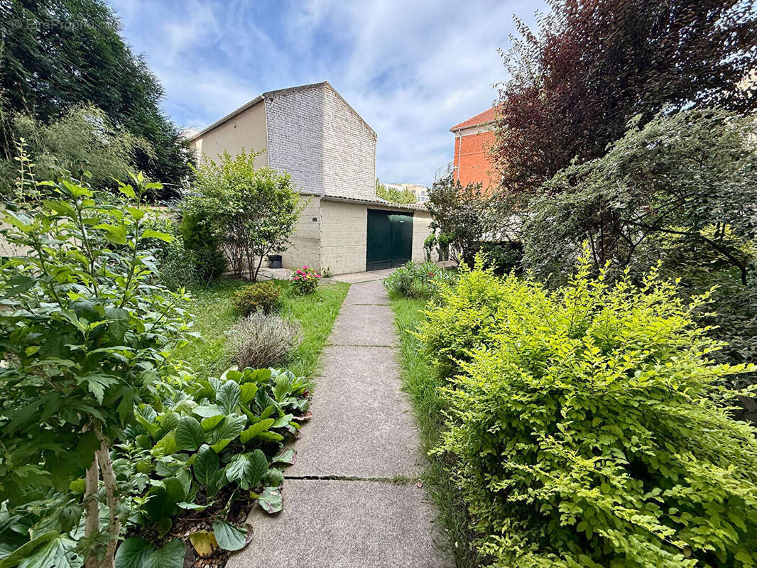 Appartement à ASNIERES-SUR-SEINE