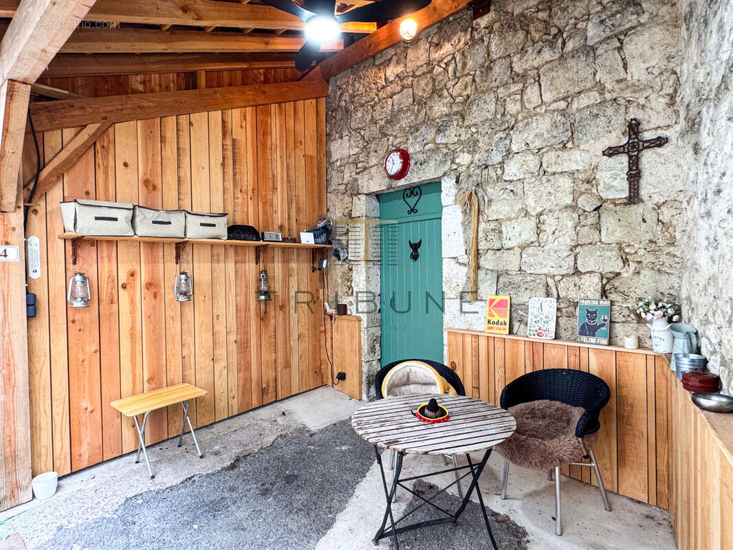 Maison à LAROQUE-TIMBAUT