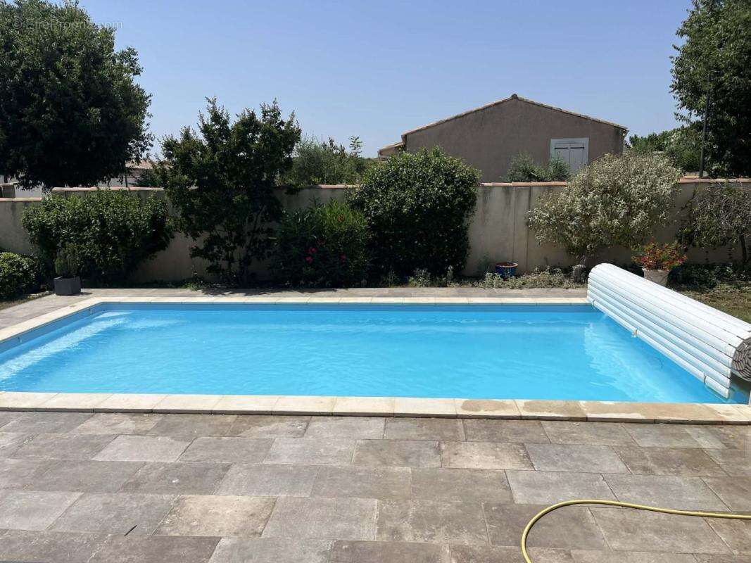 Maison à SAINT-GILLES