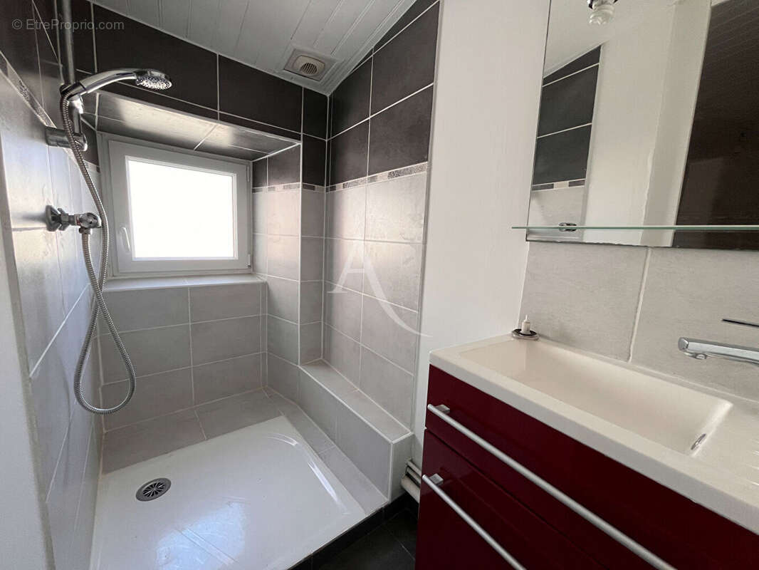 Maison 90 m² à Vaire  - photo 8