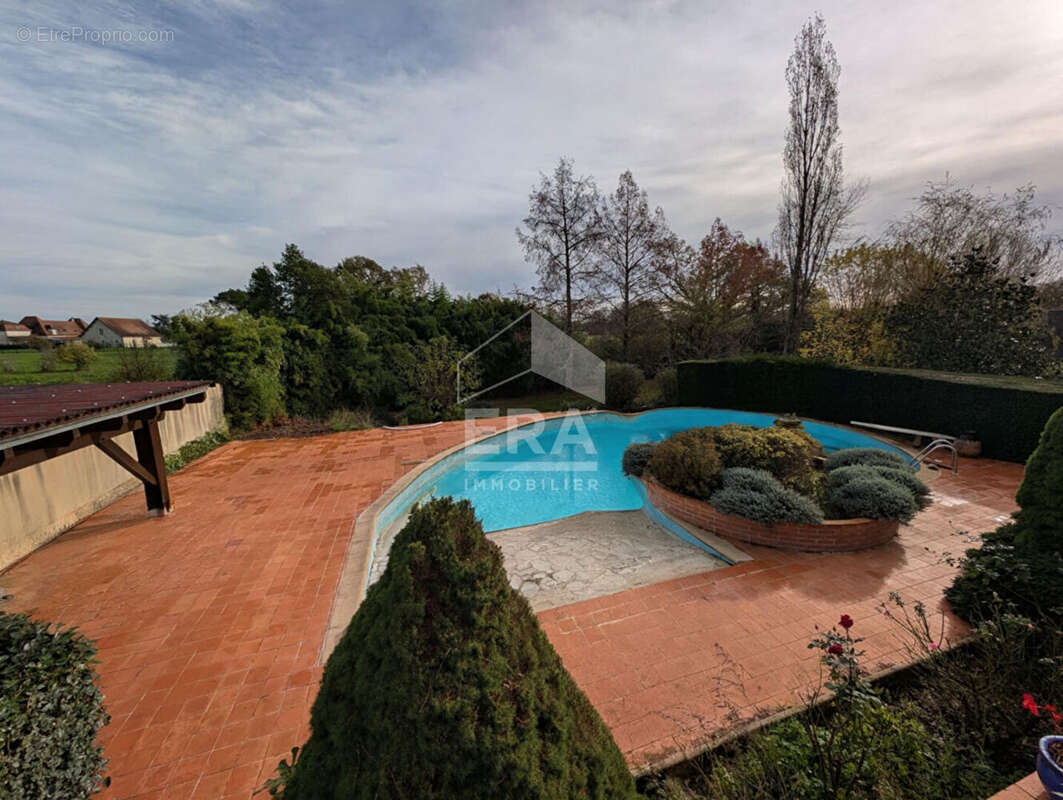 Maison 295m² à montpon-ménestérol - photo 2