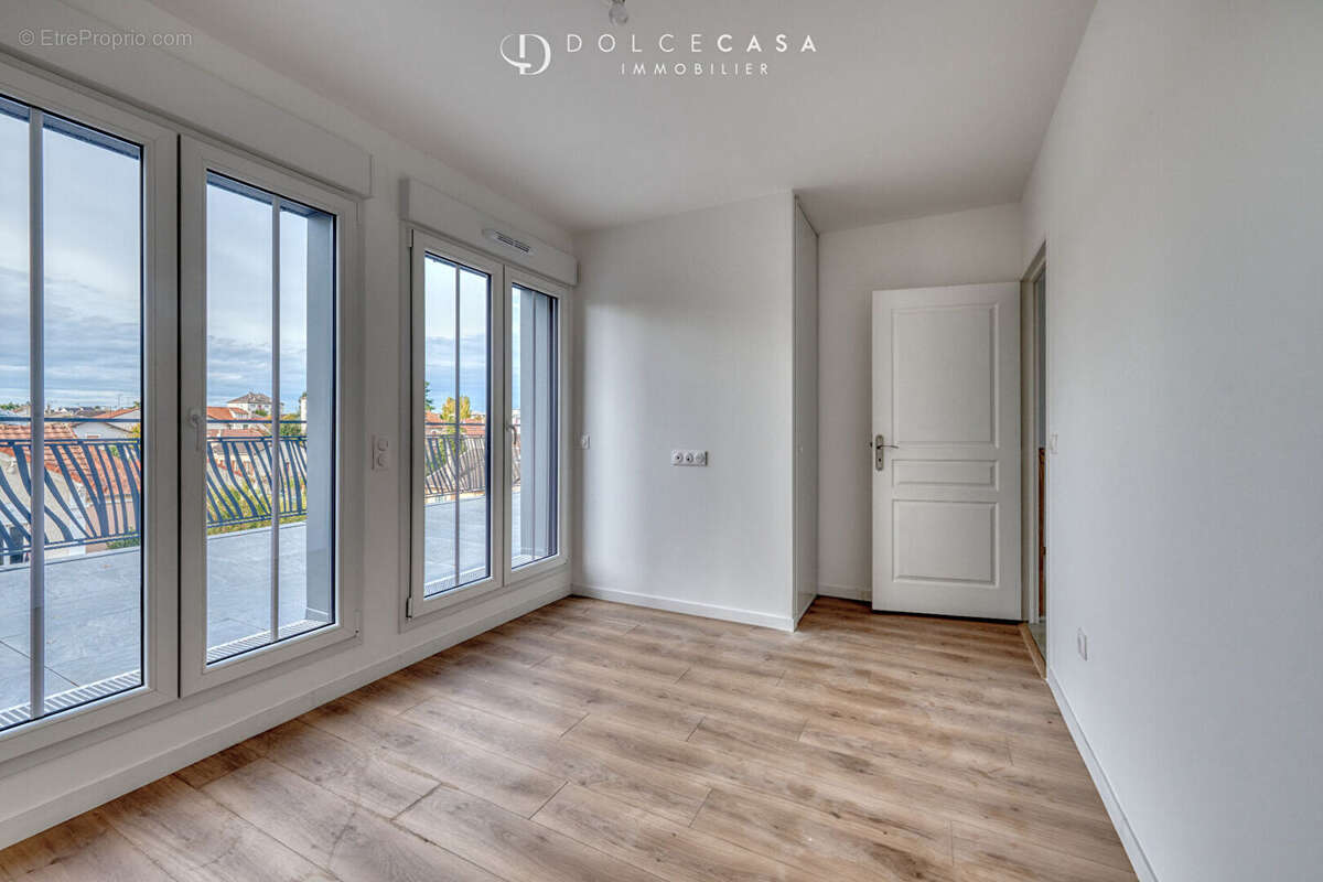 Appartement à LE PERREUX-SUR-MARNE