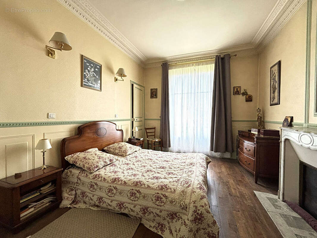 Appartement à ENGHIEN-LES-BAINS