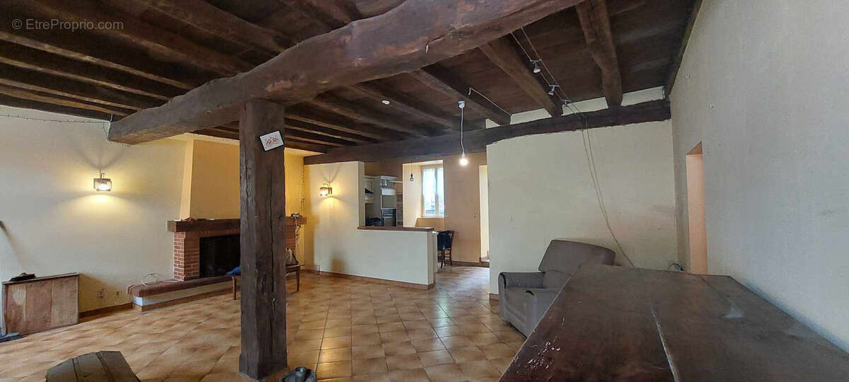 Maison à BRILLAC