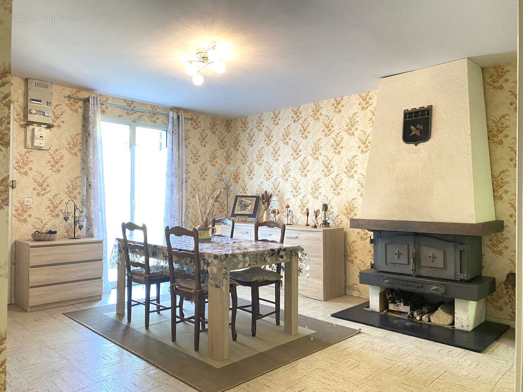 Maison à COURTENAY