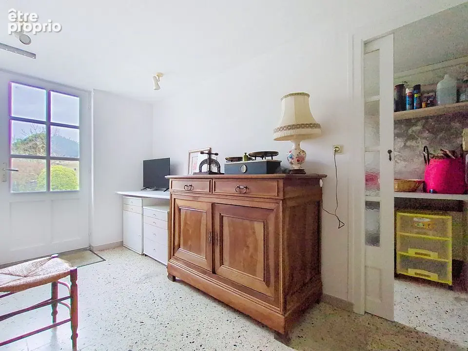 Maison Nieul Sur Mer 6 pièce(s) 153 m2 + T2 + studio, jardin, garage, atelier, dépendances - photo 26