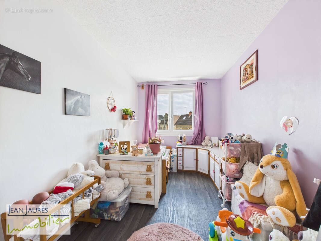 Appartement à SAINTE-SAVINE