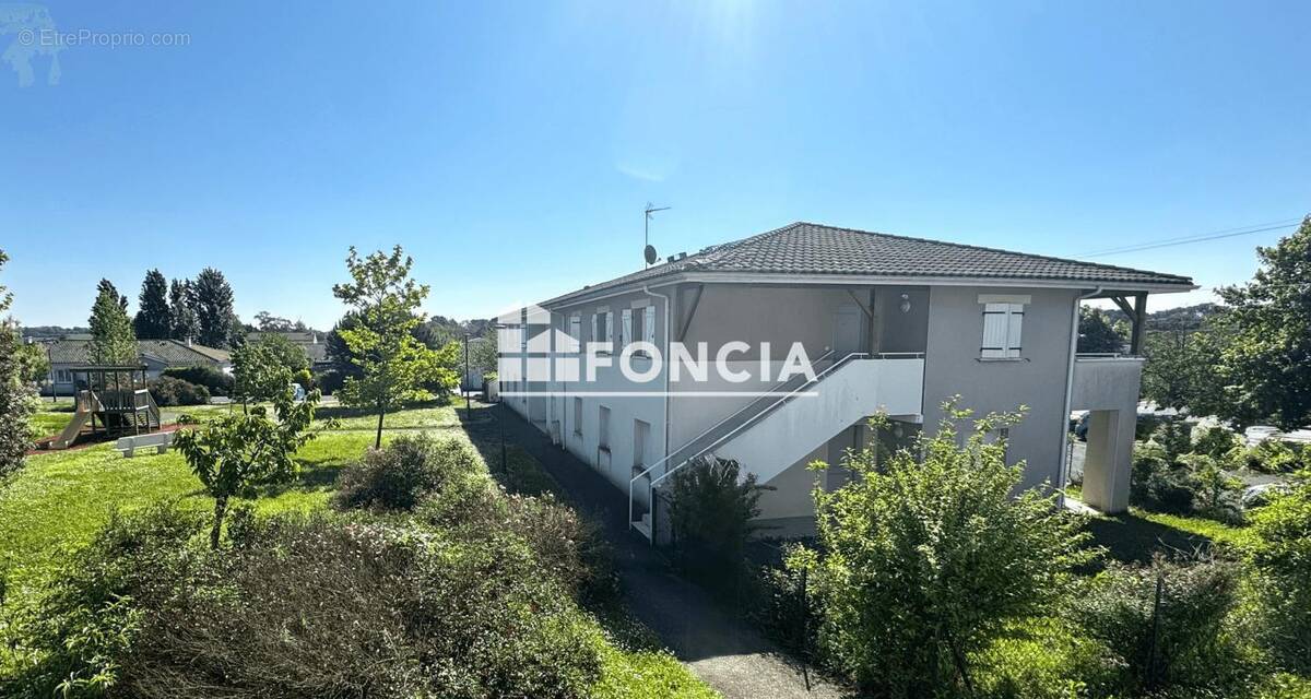 Appartement à MONTUSSAN