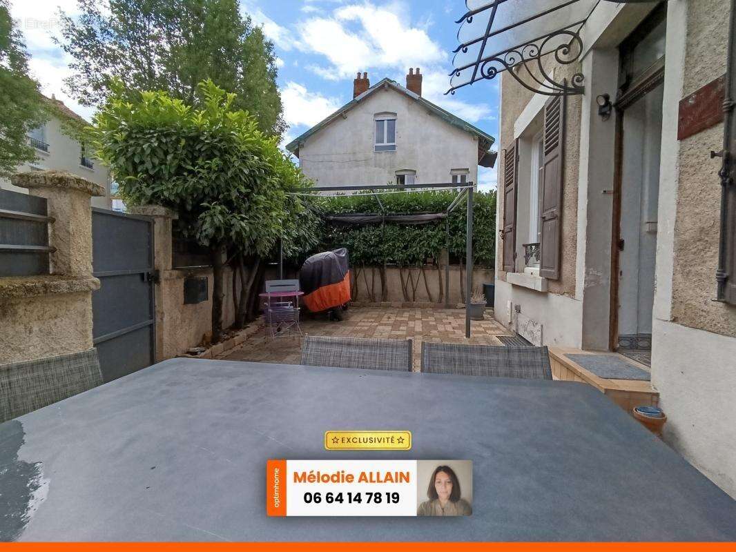 Vichy jeanne d'arc- maison des annees 40 avec cour et garage-ideal investisseur ou 1er achat - photo 18