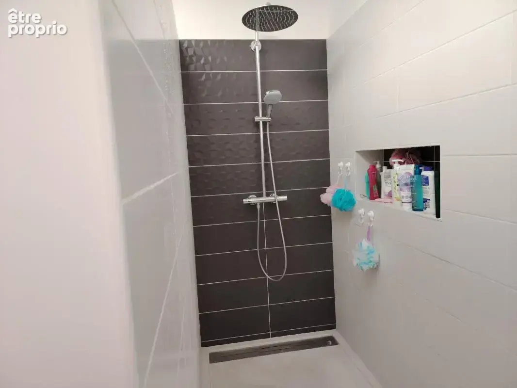 Belle maison en pierre avec dépendance et potentiel locatif sur un terrain de 1100 m² Beaumont Saint Cyr - photo 7