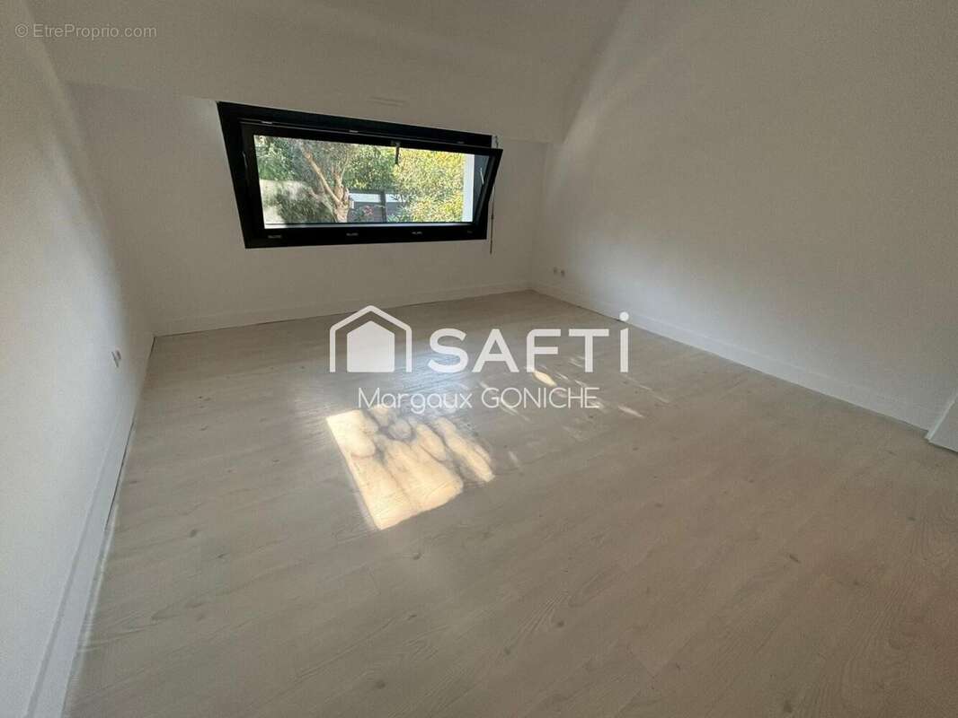 Photo 4 - Maison à SENE