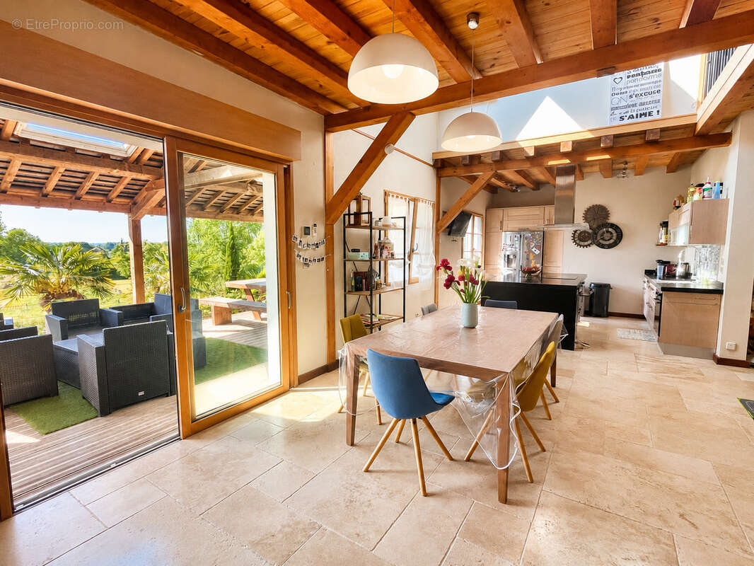 Maison à LUYNES