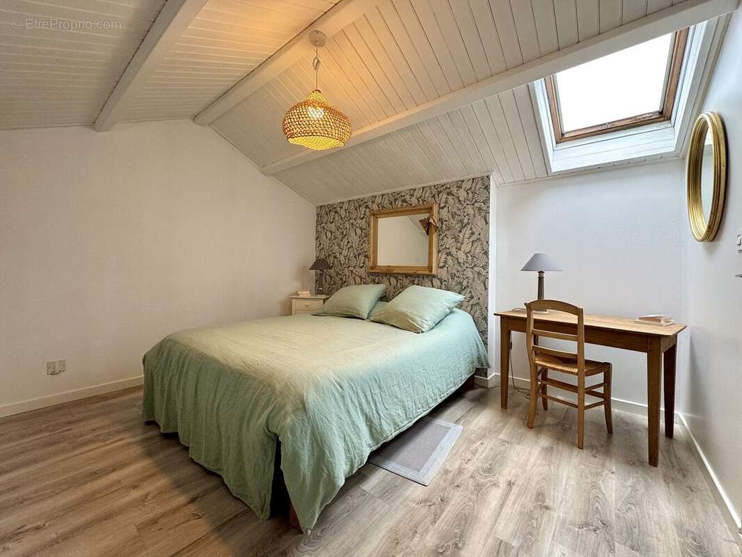 Chambre - Maison à SAINT-GILLES-CROIX-DE-VIE