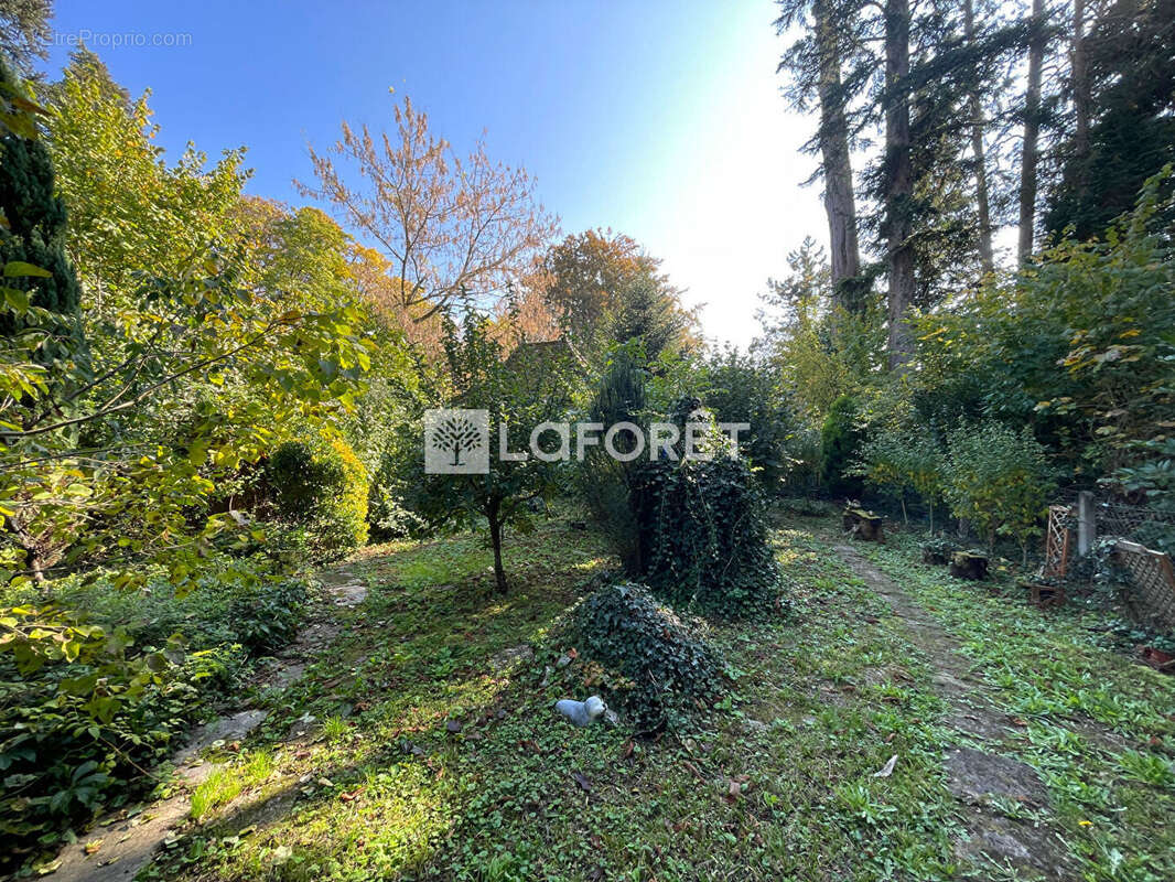 Maison à LONS-LE-SAUNIER