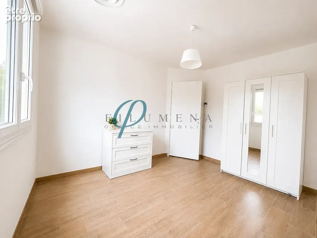 SUCÉ-SUR-ERDRE, maison de plain-pied rénovée au calme, 155 M2, 4 chambres. - photo 9