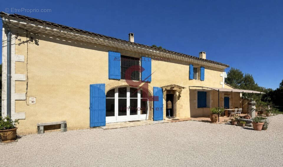Maison à CHATEAURENARD