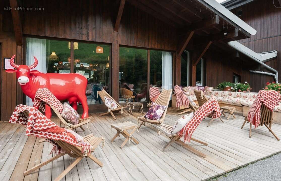 INVESTISSEMENT LOCATIF  Megève  Résidence de tourisme Mamie Megève - 4.14% de rentabilité - photo 11