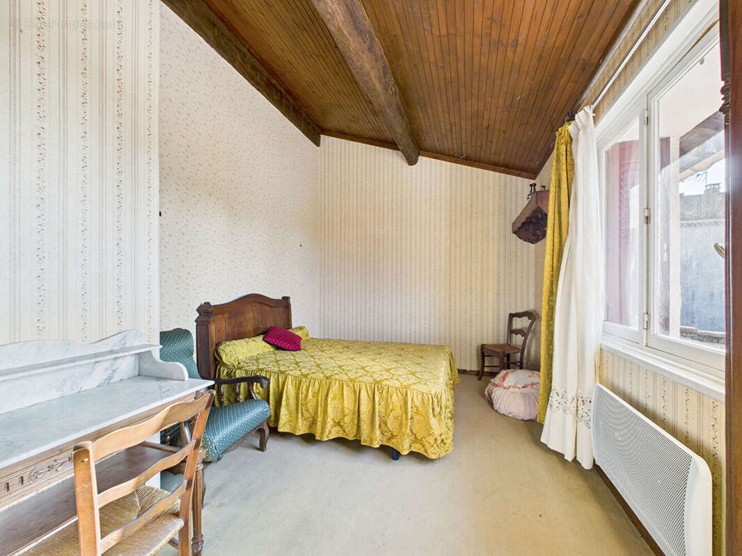 Maison à CHATEAUNEUF-SUR-ISERE