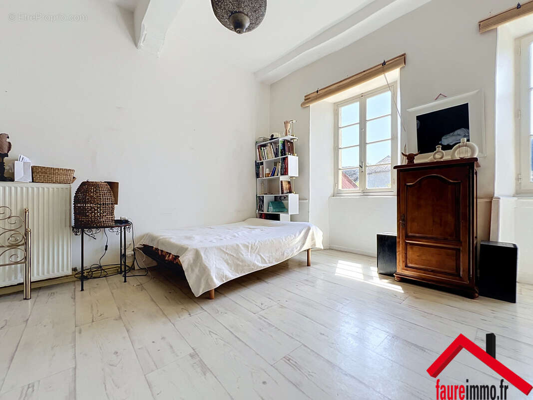 Appartement à DONZENAC