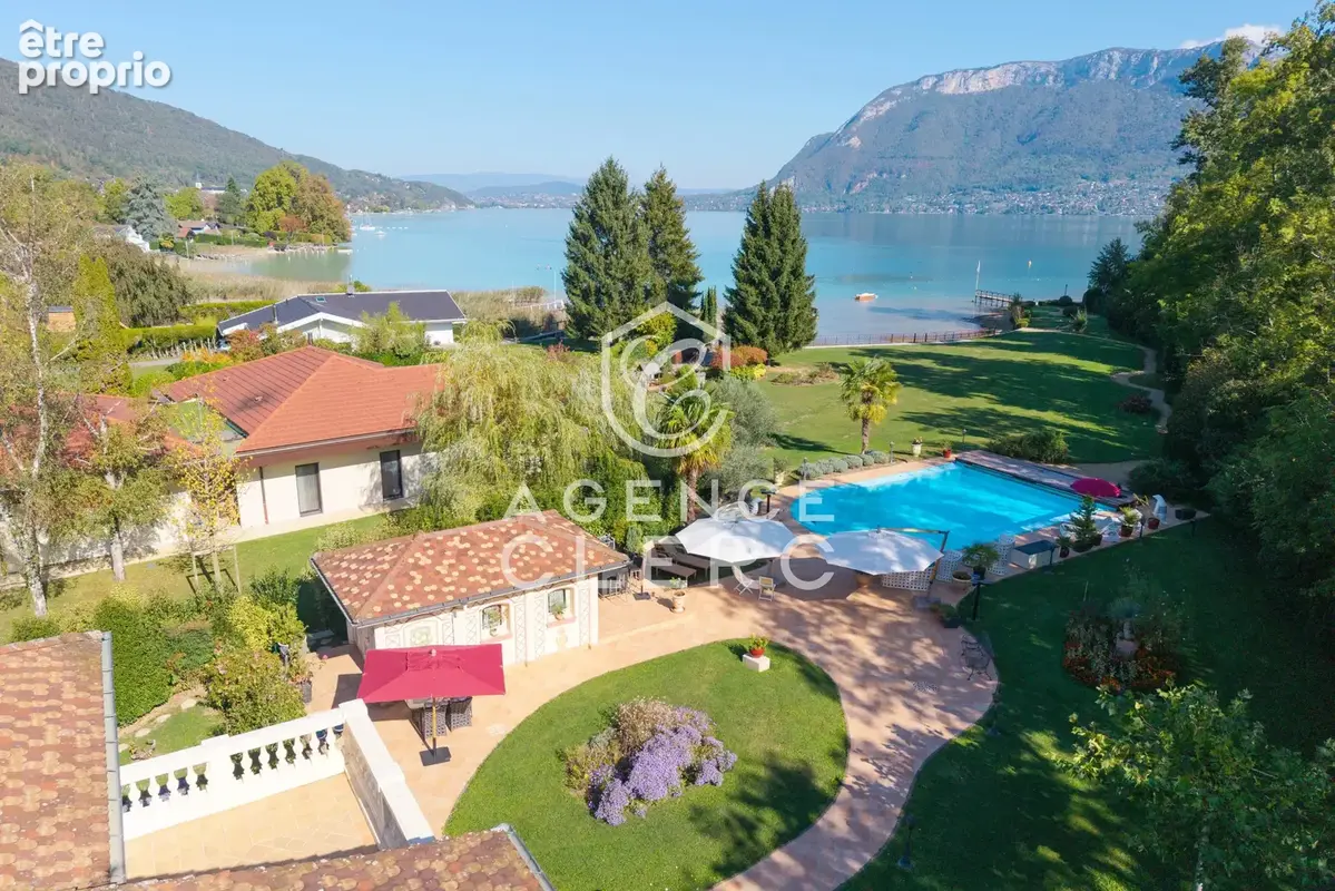 Sevrier,  un domaine privé d'exception, les pieds dans l'eau - photo 4