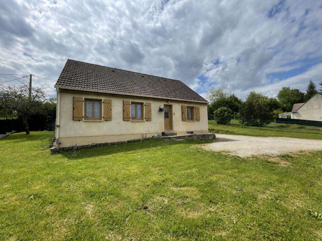 Maison à CROUY-SUR-OURCQ