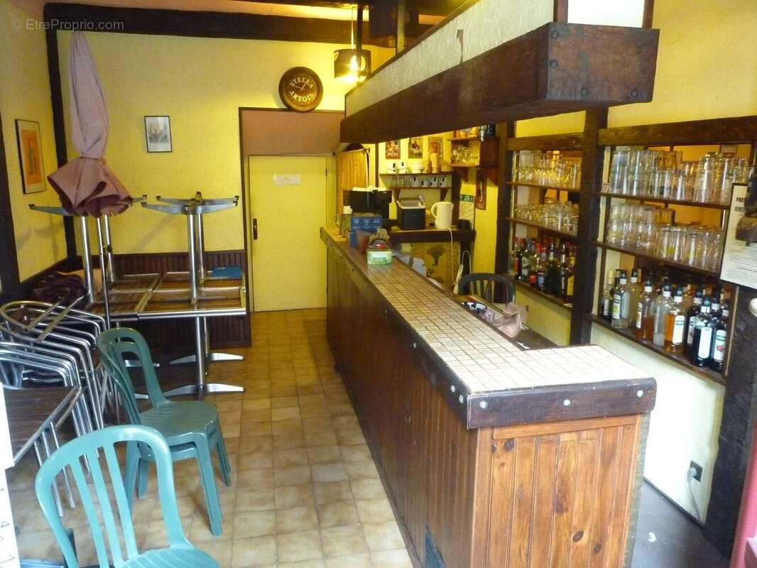 Commerce à ENTREVAUX