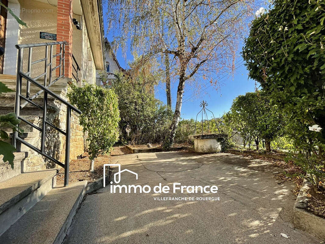 Maison à VILLEFRANCHE-DE-ROUERGUE