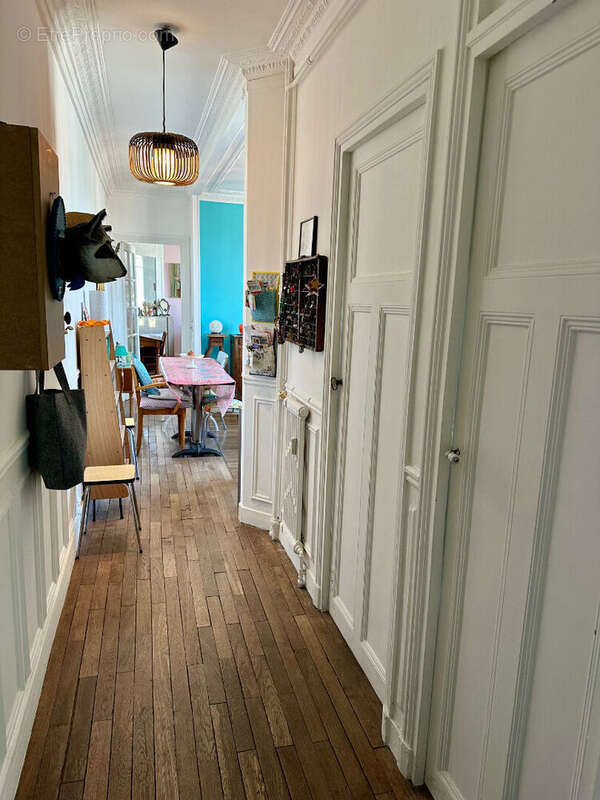 Appartement à PARIS-20E