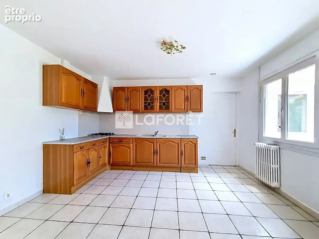 Ensemble immobilier à Méan-Penhoët (maison plain-pied et local commercial) - photo 2