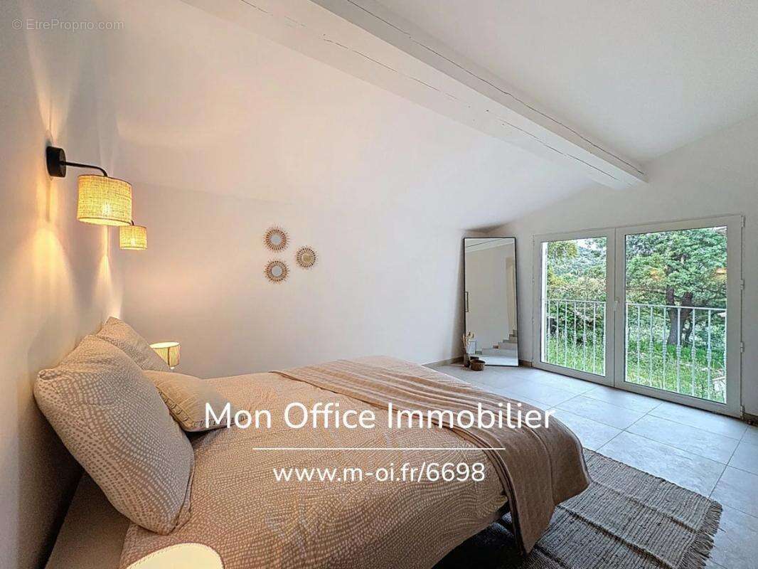 Maison à PLAN-DE-LA-TOUR