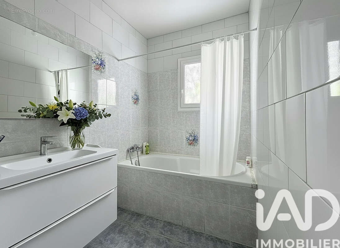 Photo 7 - Appartement à MARSEILLE-10E