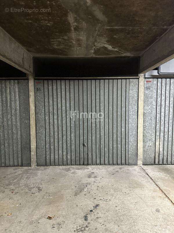 Parking à CHAMPIGNY-SUR-MARNE