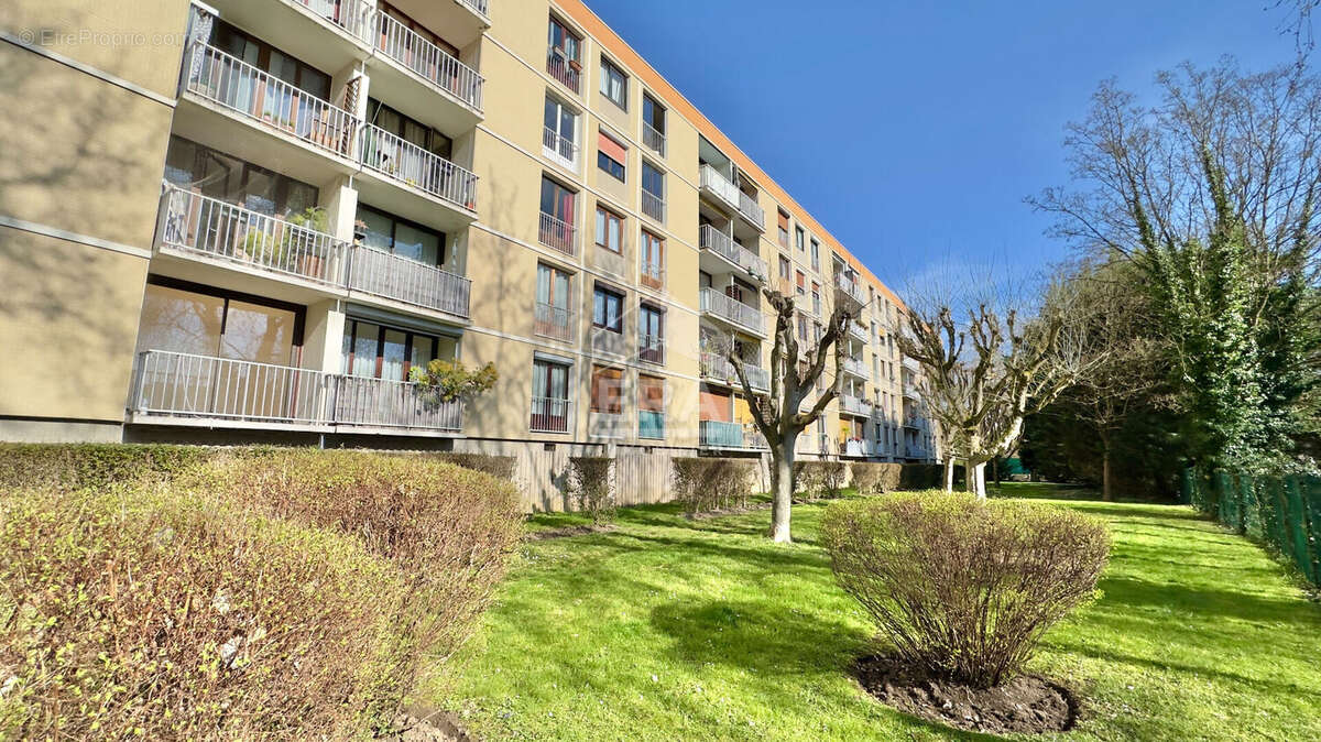Appartement à ATHIS-MONS