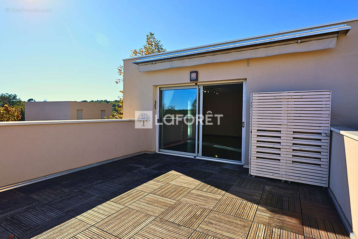 Appartement à VALBONNE