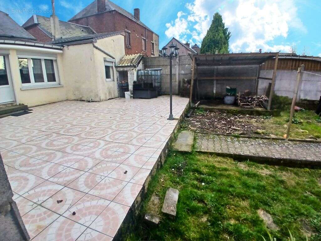 Maison à LE NOUVION-EN-THIERACHE