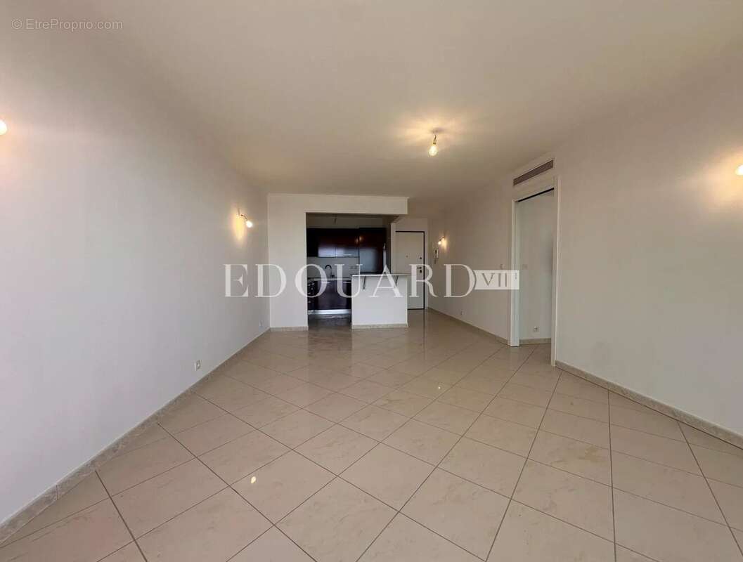 Appartement à CAP-D'AIL