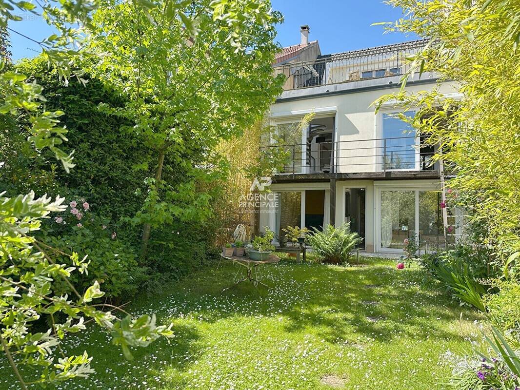 Maison à CHAVILLE