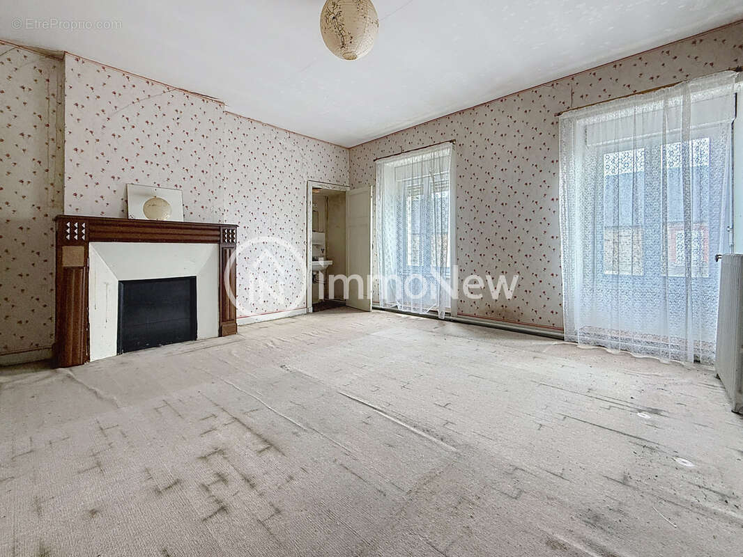 Maison à PONTAUBAULT