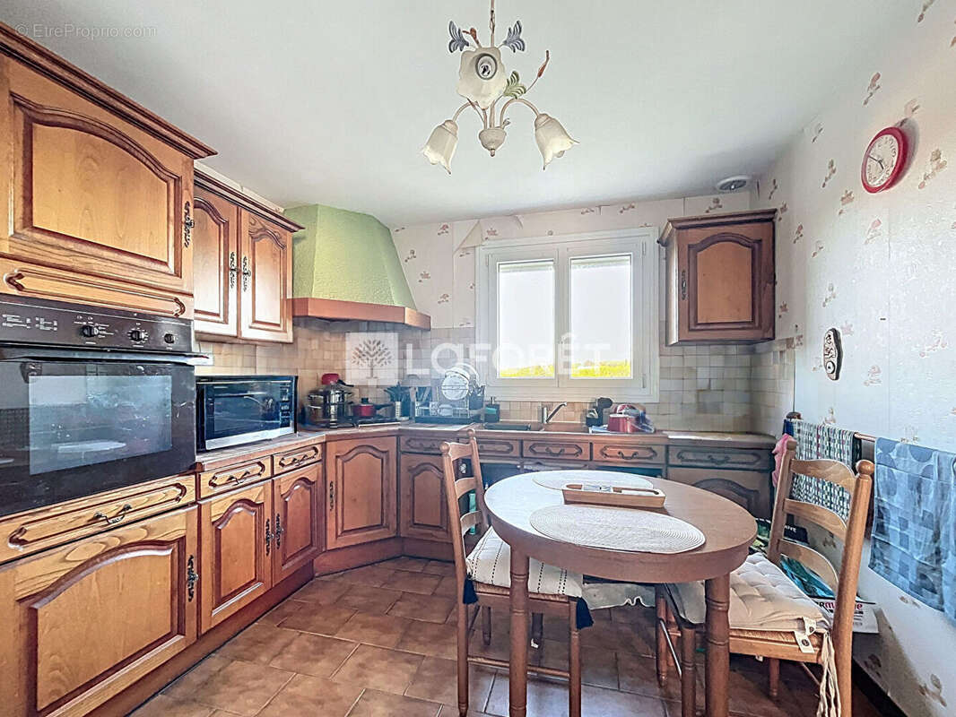 Maison à COURCELLES-SUR-SEINE