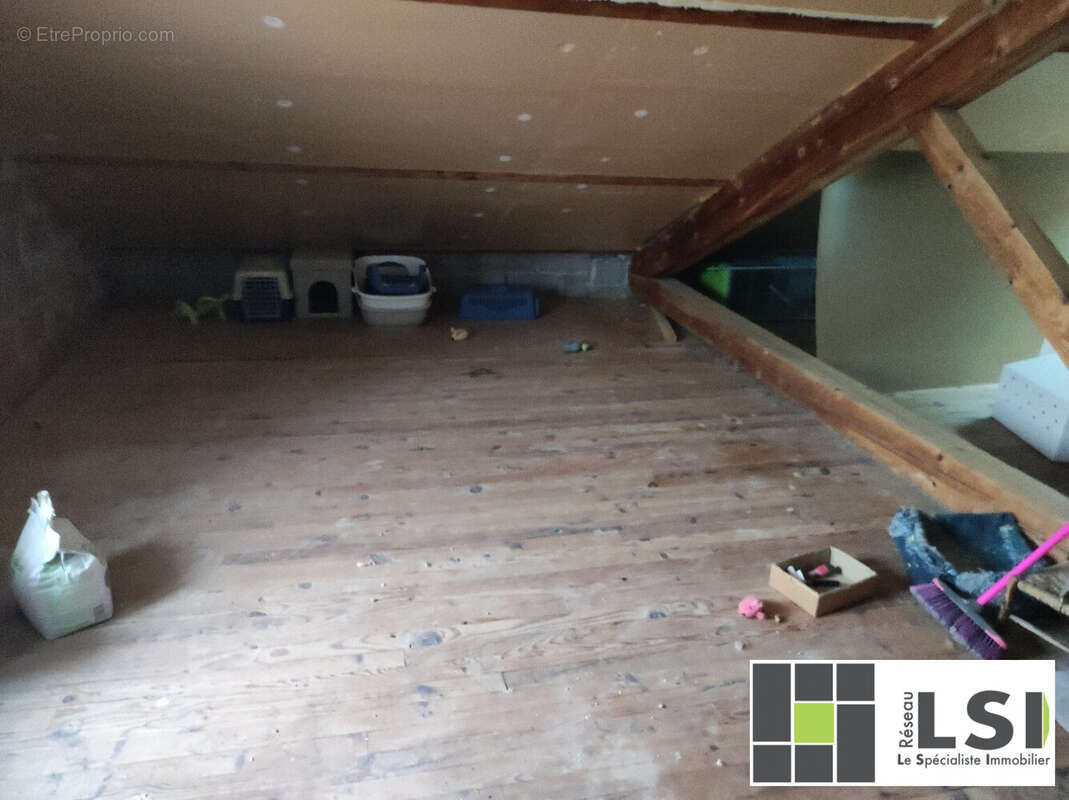 Maison à BELLEVUE-LA-MONTAGNE