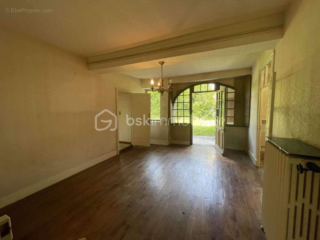 Maison à BOURBON-L&#039;ARCHAMBAULT