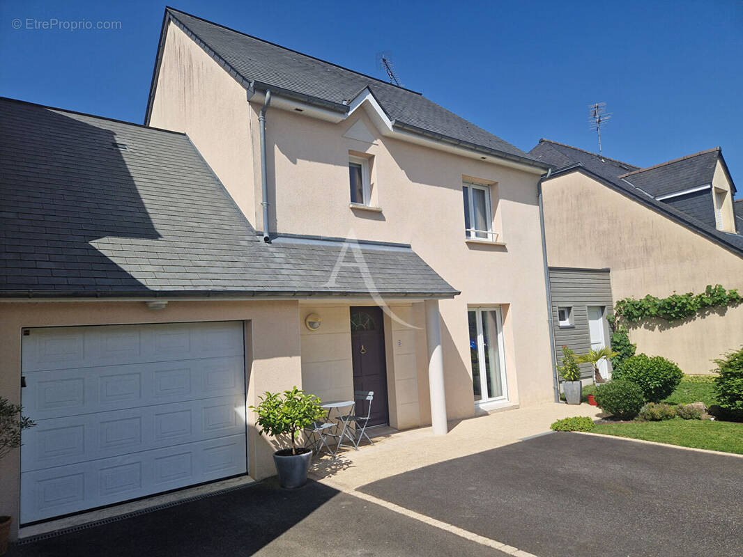 Maison à LAVAL