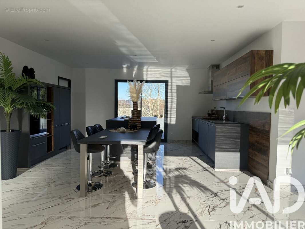 Photo 6 - Maison à COUZEIX