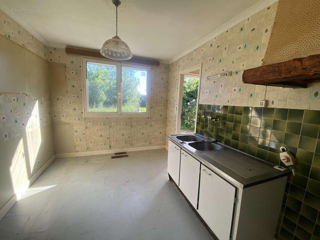 Maison à SURVILLE