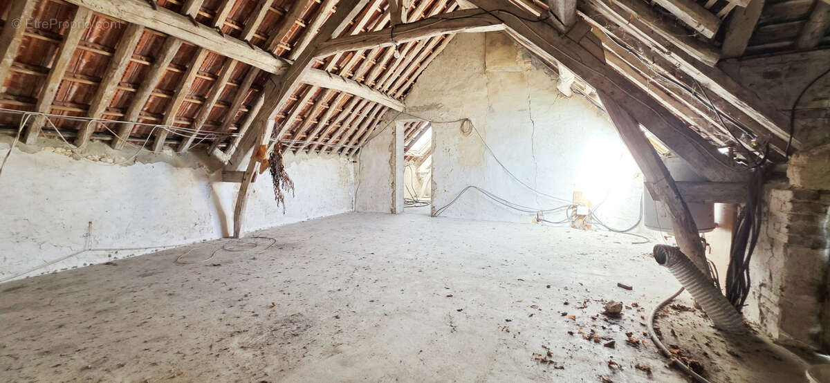 Maison à LORCY