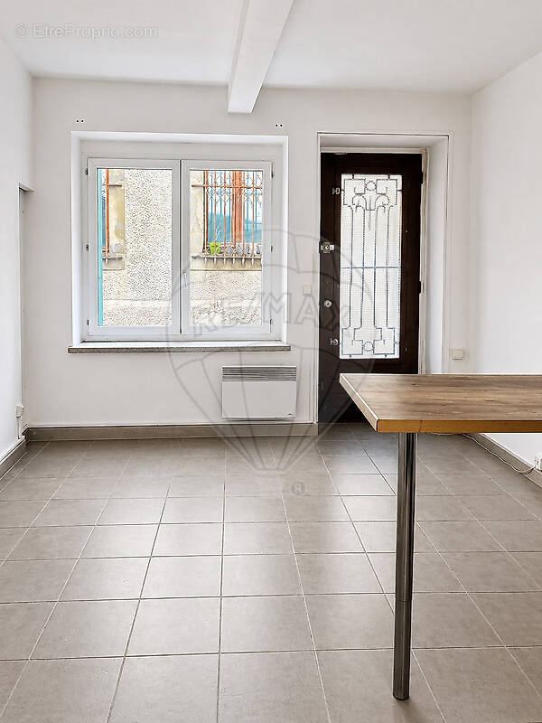 Maison à FABREZAN