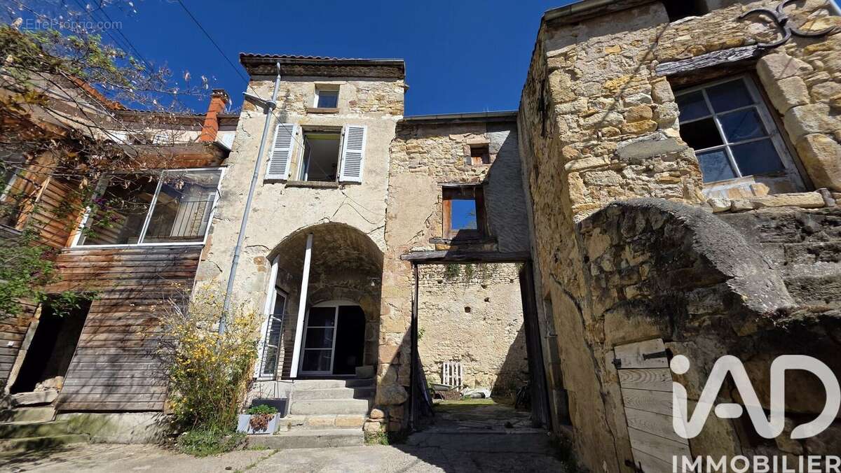 Photo 1 - Maison à SAUVAGNAT-SAINTE-MARTHE